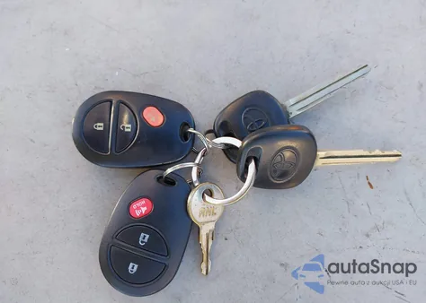 2010 Toyota Tacoma Prerunner V6 from USA, damaged, VIN 3TMJU4GN5AM094683